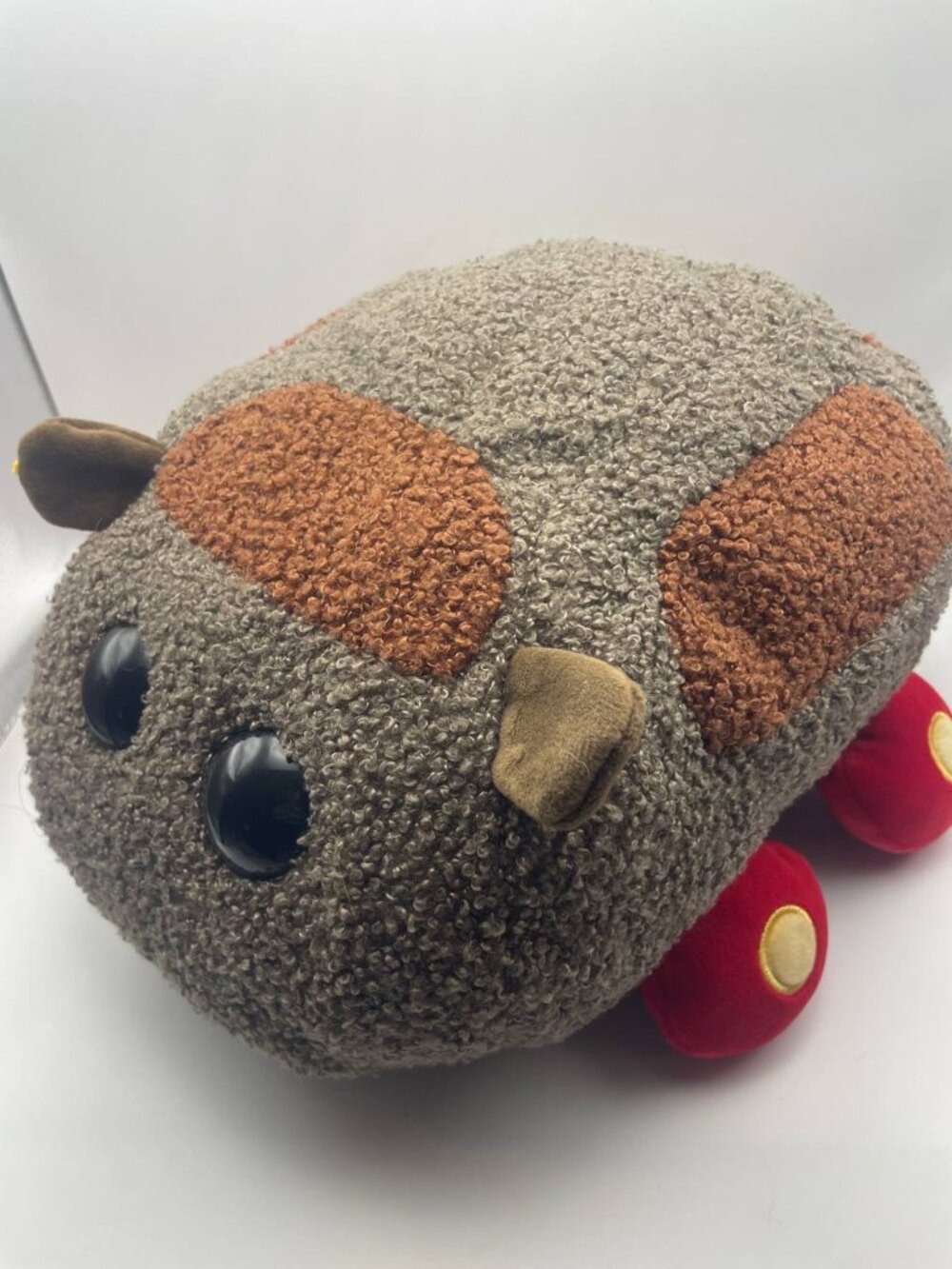 Adorable Pui Pui MOLCAR Guinea Pig Car Plush Toy - Cute & Kidcore Decor!